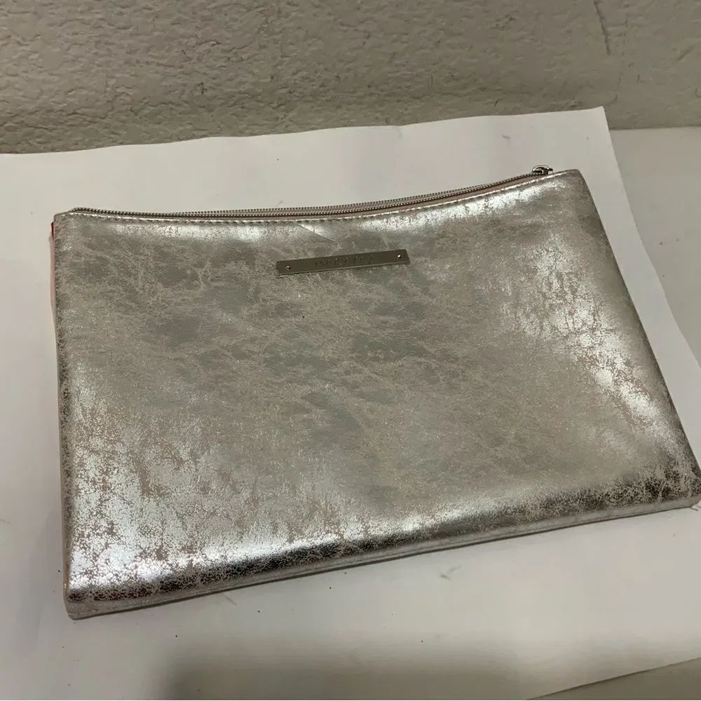 Mary Kay Silver & Blush Pink Travel Cosmetics Case